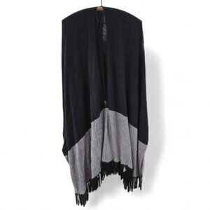 White House Black Market M/L Black & White Ruana Poncho Shawl With Fringe